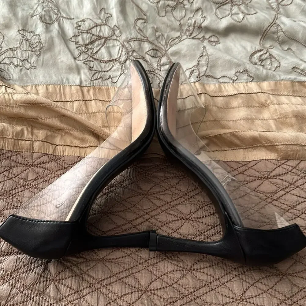 Chinese Laundry | Romance Pump Size 5